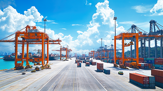 从中国整柜货物运输沙特阿拉伯要多久？