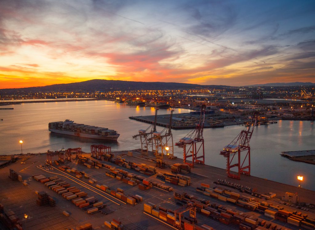 深圳到美国波士顿的海运，一般途经哪些港口？航程多久？