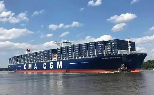 中国到美国海运全解析：美西、美东航线时效与成本深度对比