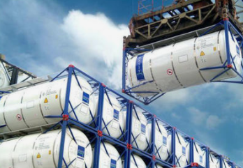 两种不同危险等级的化工品，能拼在一个集装箱里运吗？