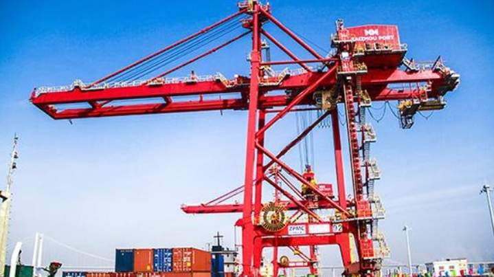 货物既超长又超重，海运附加费怎么算？