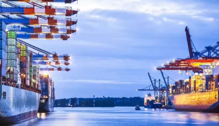 旺季的海运费比平时贵多少？怎么提前锁价？