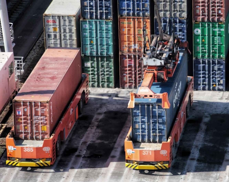 美国洛杉矶港，提柜为什么要预约？