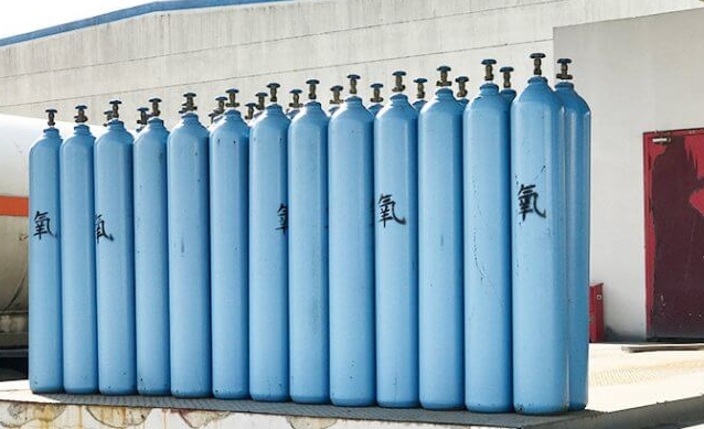 灭火器、氧气瓶放光了气，能当普通铁罐发货吗？